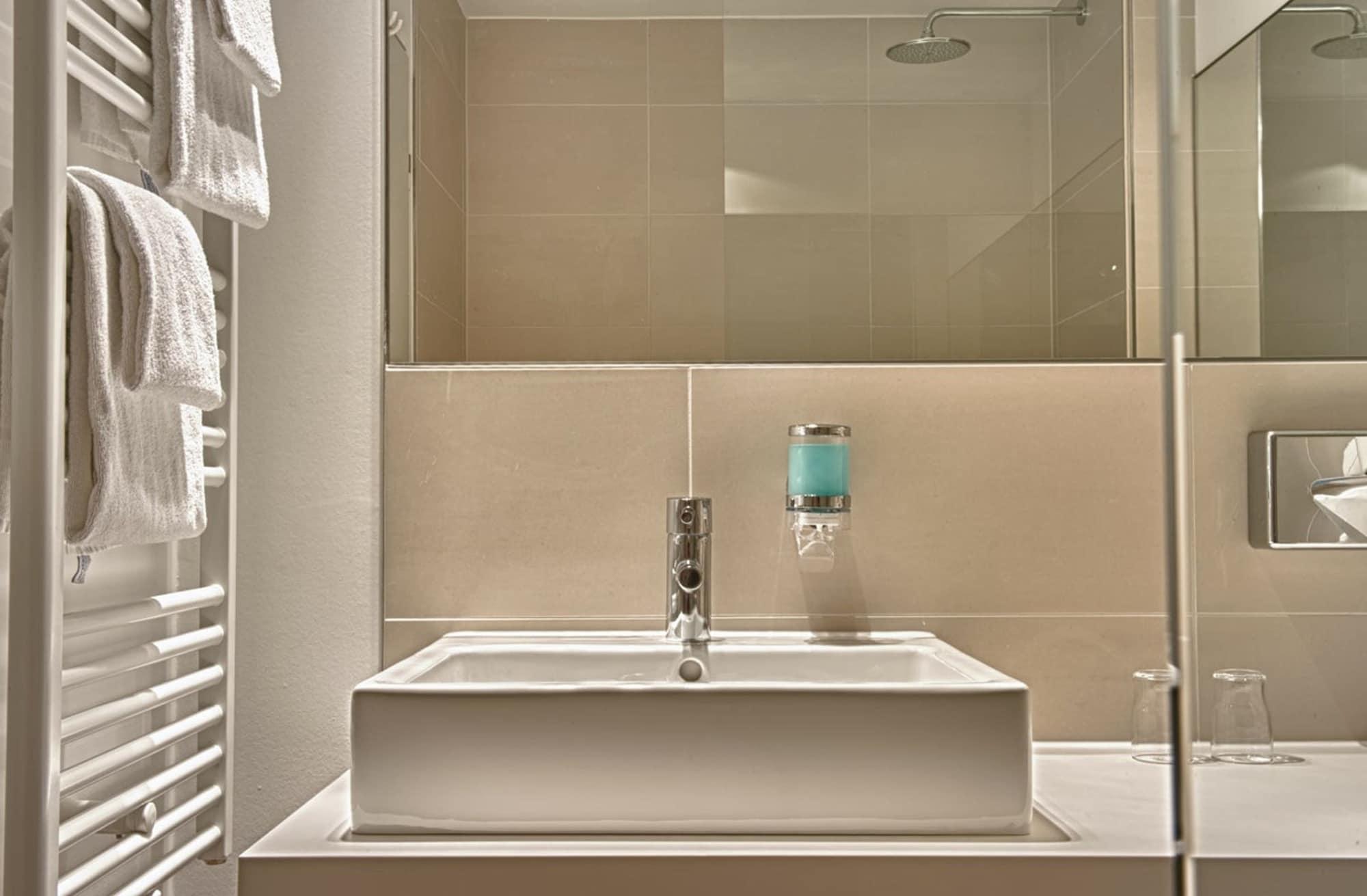 Hotel Conti Duisburg - Partner Of Sorat Hotels Номер фото