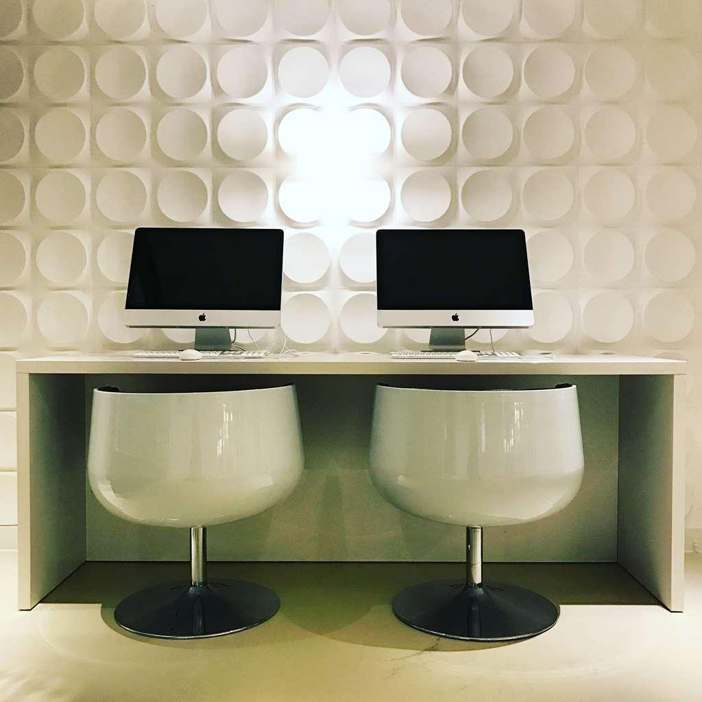 Hotel Conti Duisburg - Partner Of Sorat Hotels Интерьер фото