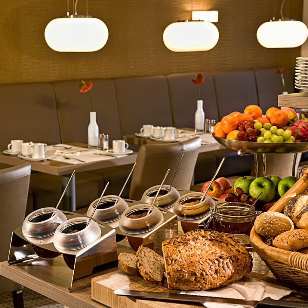 Hotel Conti Duisburg - Partner Of Sorat Hotels Экстерьер фото
